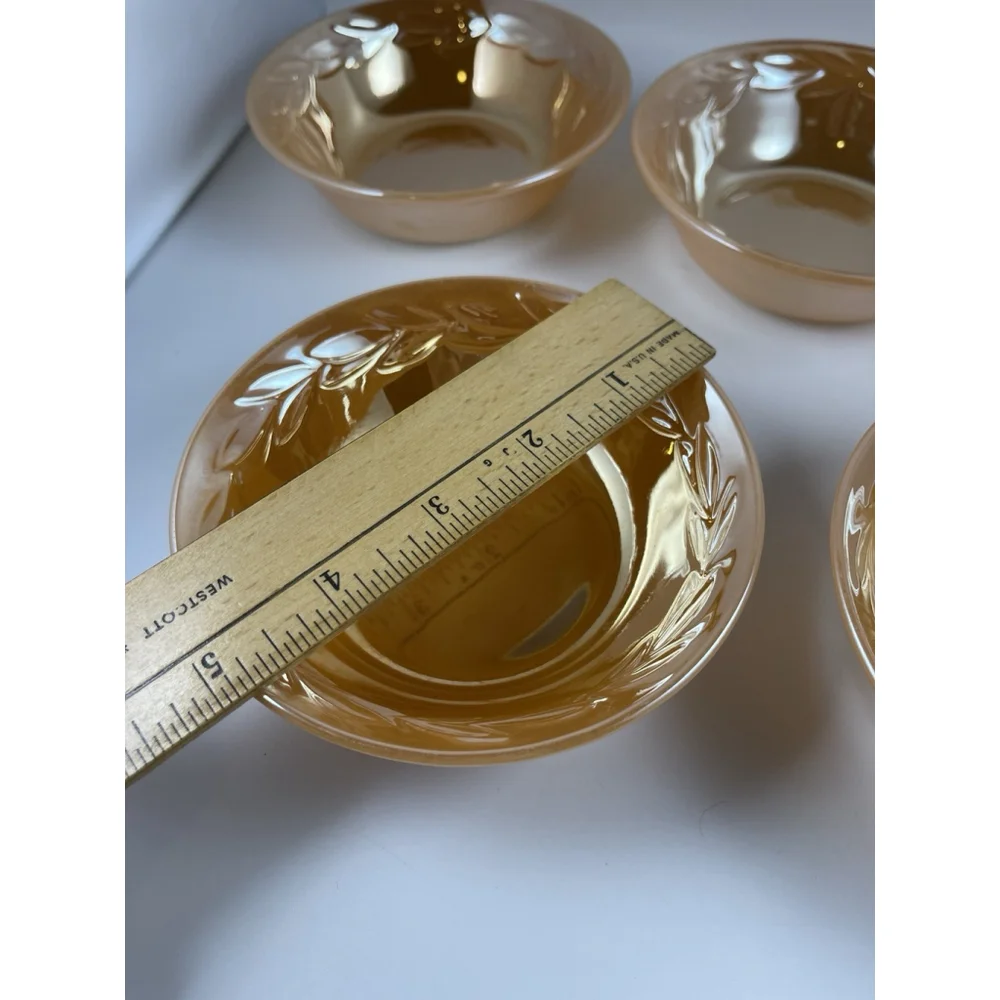 VNTG FIRE KING PEACH LUSTRE BOWL LAUREL LEAF ANCHOR HOCKING 5